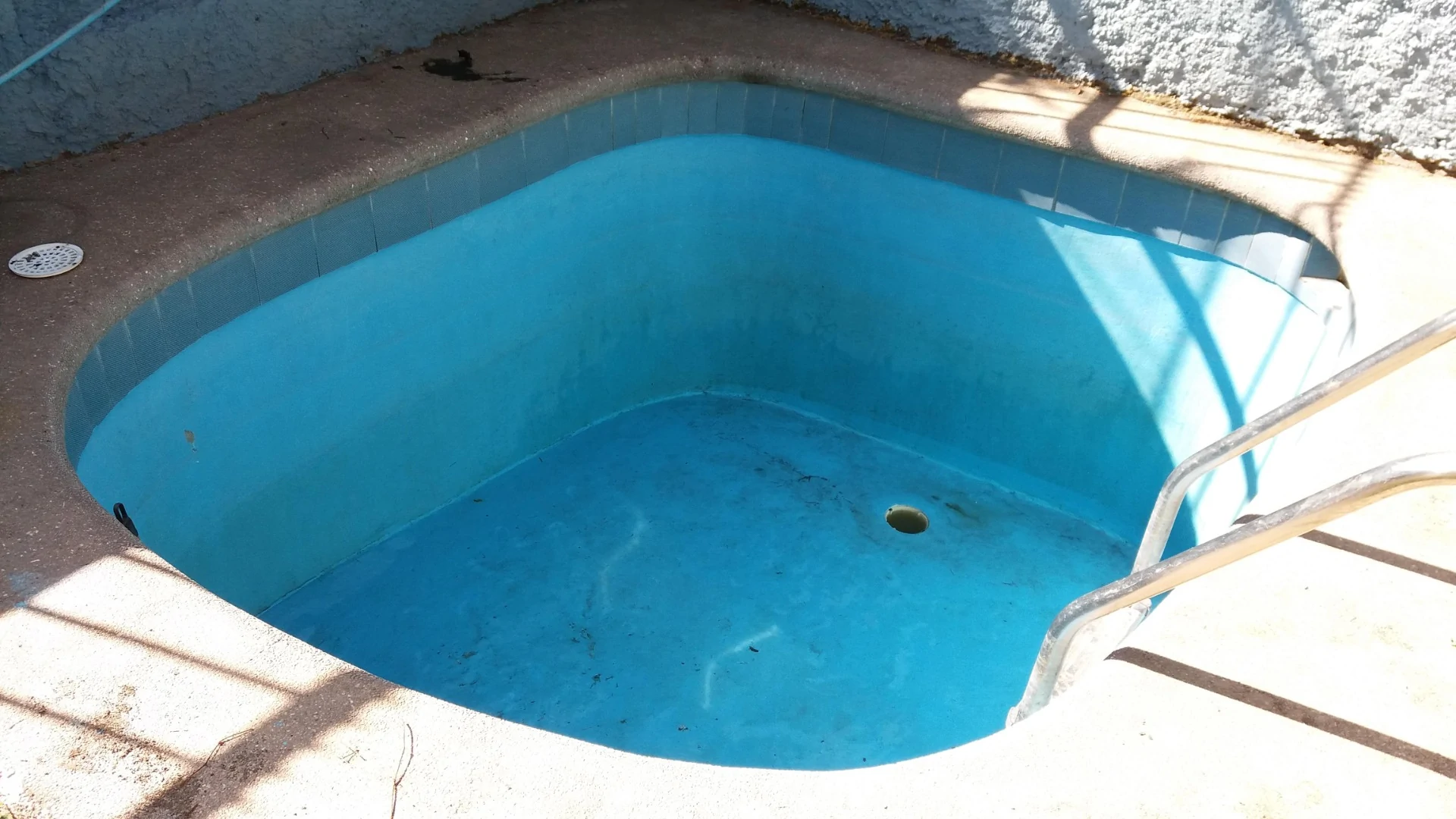 Reparación piscina fibra de vidrio